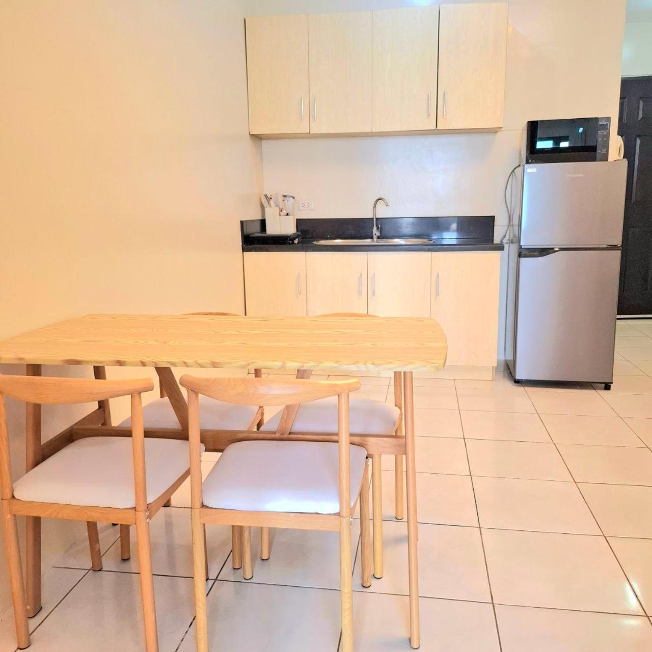 Manila Bayview Rental エクステリア 写真